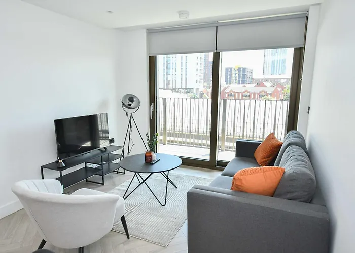 Central Manchester Contemporary 2 Bed Apartment